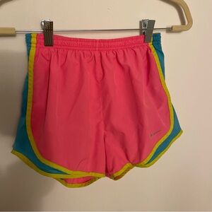 Nike Women’s Tempo Dri-Fit Mid-Rise Short